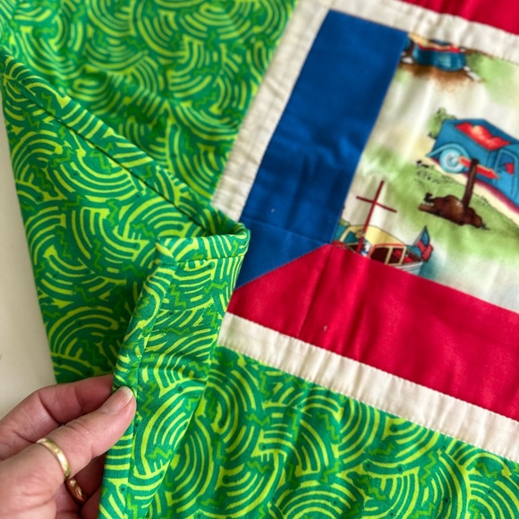 Baby Quilt handmade 37.5X37.5 beautiful brand new - Picture 3 of 8